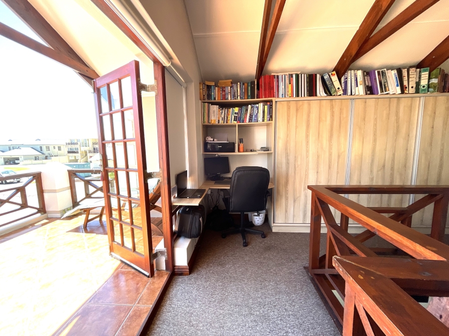 4 Bedroom Property for Sale in Marina Martinique Eastern Cape